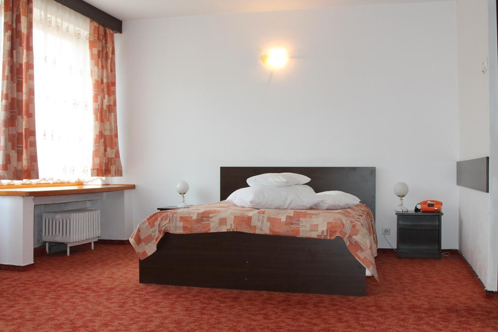 Hotel Zimbru Campulung Moldovenesc Luaran gambar