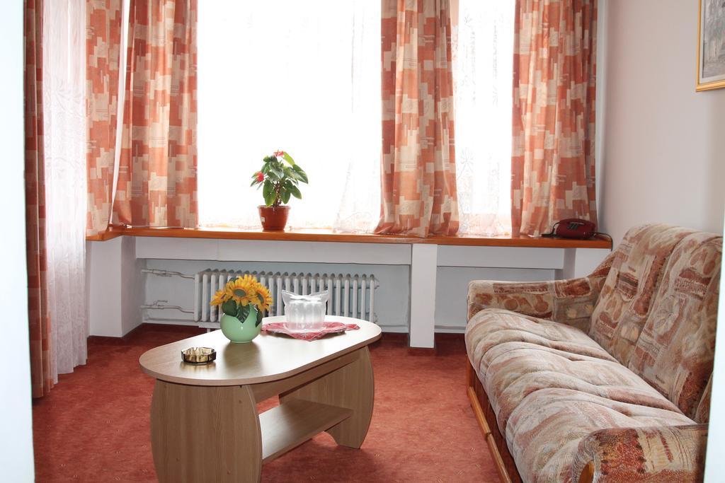 Hotel Zimbru Campulung Moldovenesc Bilik gambar